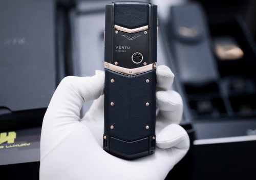 Signature S Pure Black Mix Gold